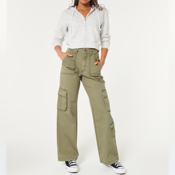 Hollister Cropped Micro Fleece Hoodie - Picture 12 of 12